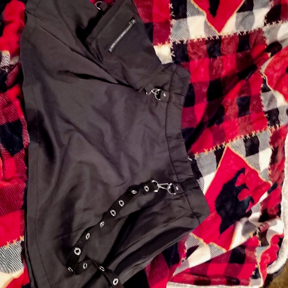Goth Mini Skirt Kawaii Aesthetic - Picture 4 of 11